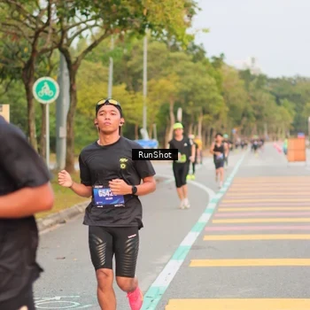 Runner Photo 5675229