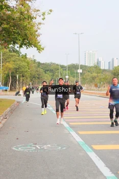 Runner Photo 5675244