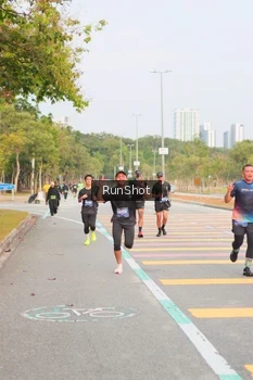 Runner Photo 5675251