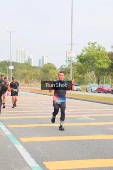 Runner Photo 5675252