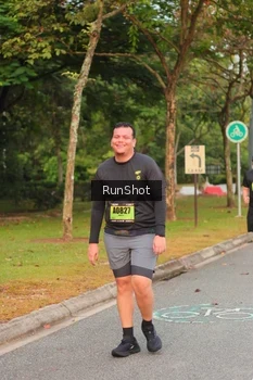 Runner Photo 5675253