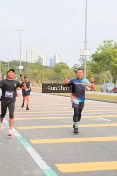 Runner Photo 5675255