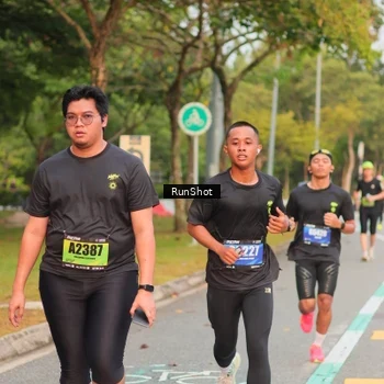 Runner Photo 5675262