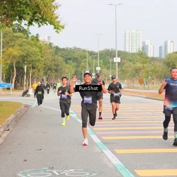 Runner Photo 5675263
