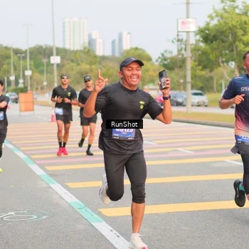 Runner Photo 5675266