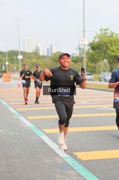 Runner Photo 5675271
