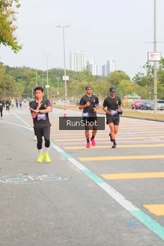 Runner Photo 5675276