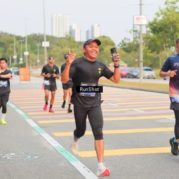 Runner Photo 5675278