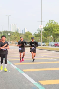 Runner Photo 5675281