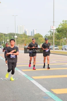 Runner Photo 5675283