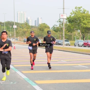 Runner Photo 5675287