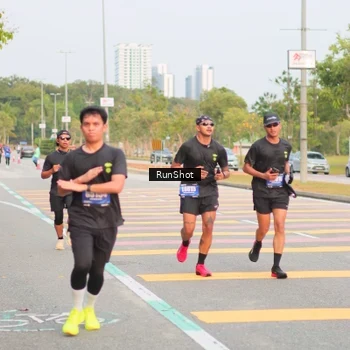 Runner Photo 5675288