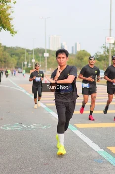 Runner Photo 5675294