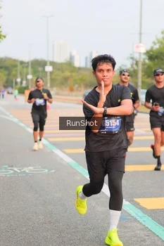 Runner Photo 5675301