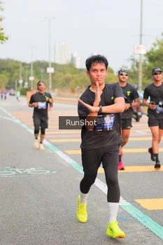 Runner Photo 5675303