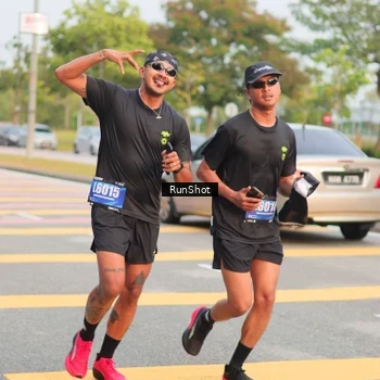 Runner Photo 5675311