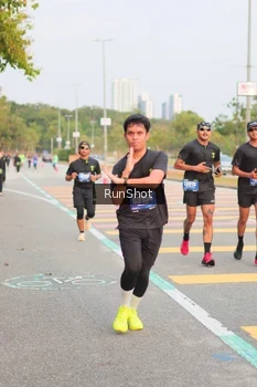 Runner Photo 5675315