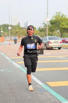 Runner Photo 5675319