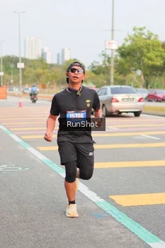 Runner Photo 5675320