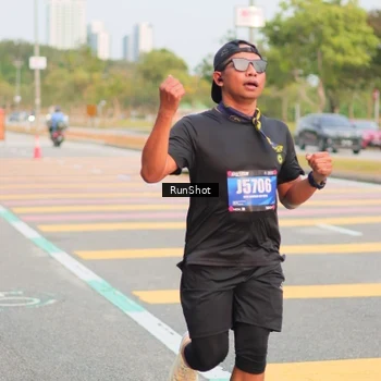 Runner Photo 5675327