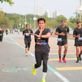 Runner Photo 5675329