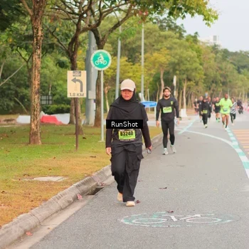 Runner Photo 5675331