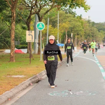 Runner Photo 5675332