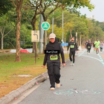 Runner Photo 5675334