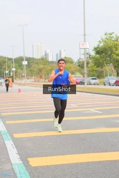 Runner Photo 5675342