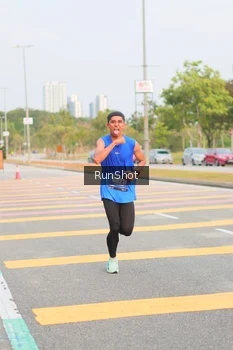 Runner Photo 5675348