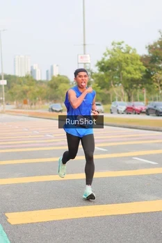 Runner Photo 5675349