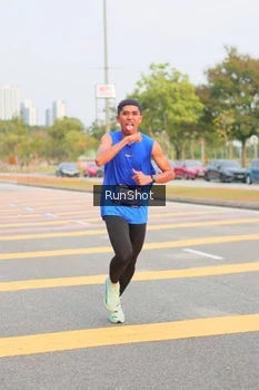Runner Photo 5675352