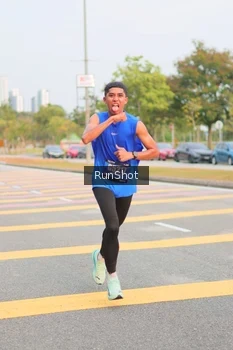Runner Photo 5675353
