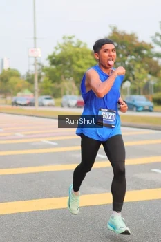 Runner Photo 5675356