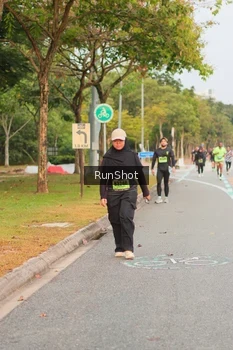 Runner Photo 5675366