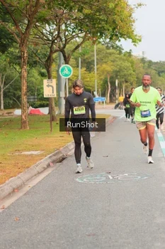 Runner Photo 5675367