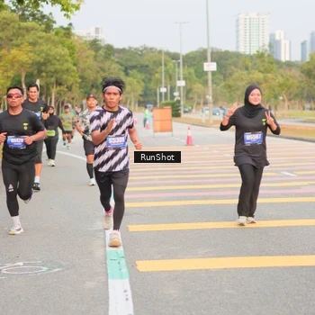 Runner Photo 5675382