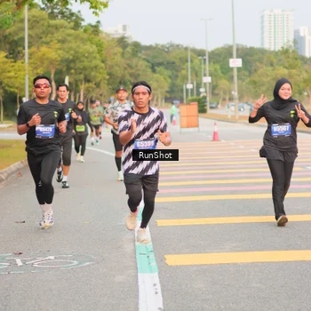 Runner Photo 5675385