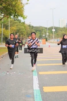 Runner Photo 5675388