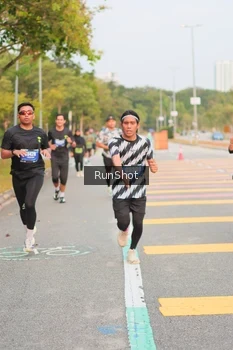 Runner Photo 5675393