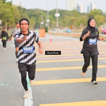Runner Photo 5675400