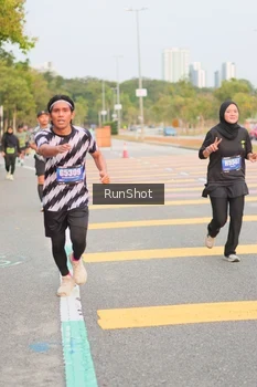 Runner Photo 5675406