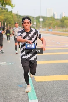 Runner Photo 5675411