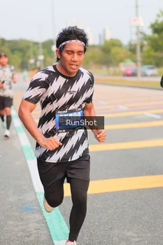 Runner Photo 5675419