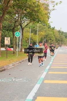Runner Photo 5675429