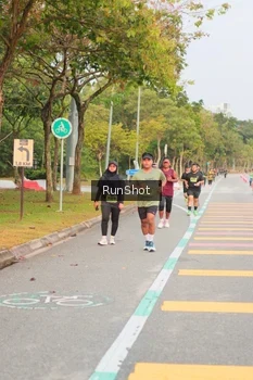 Runner Photo 5675433