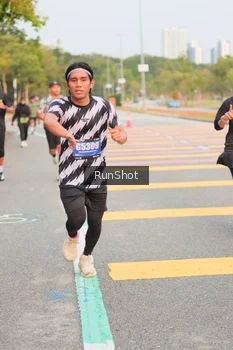 Runner Photo 5675439