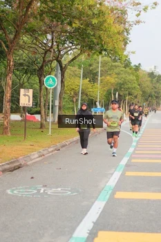 Runner Photo 5675444