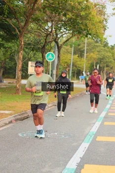 Runner Photo 5675446