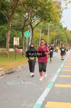 Runner Photo 5675459